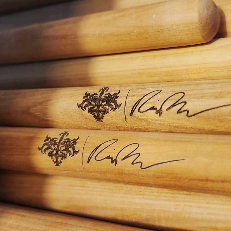 Raine Rumple Signature